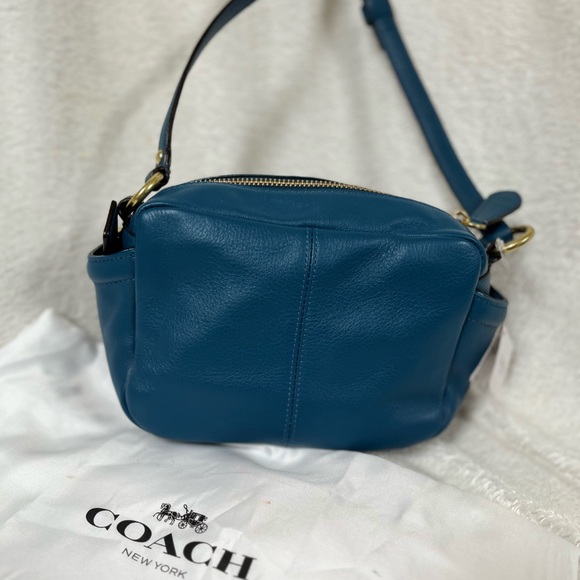COACH F25150 Campbell Royal Blue Smooth Leather Small Camera Bag Crossbody NWT - Picture 7 of 9